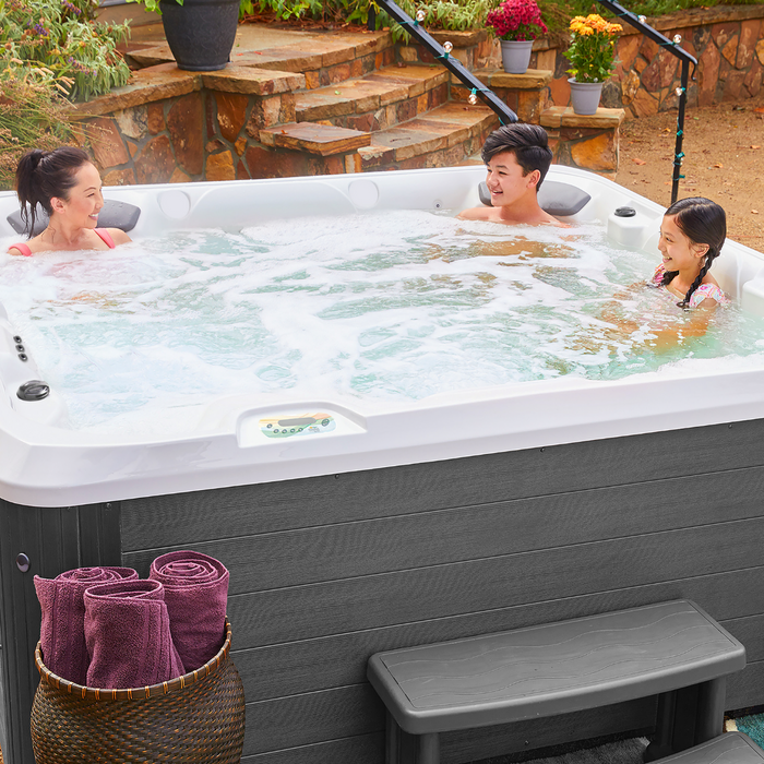 Tina de Hidromasaje Marca Garden Leisure Mod. Garden-696L